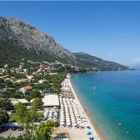 3 bedroom villa with pool and sea views in Barbati, Corfu, sleeps 8